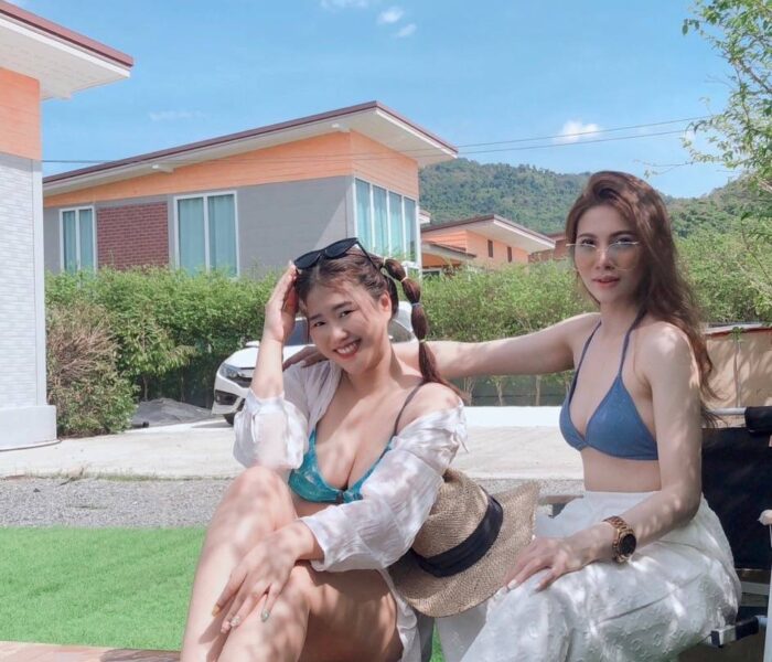 ก่อนจะเล่นน้ำต้องถ่ายรุปที่ พูลวิลล่า ระยอง
